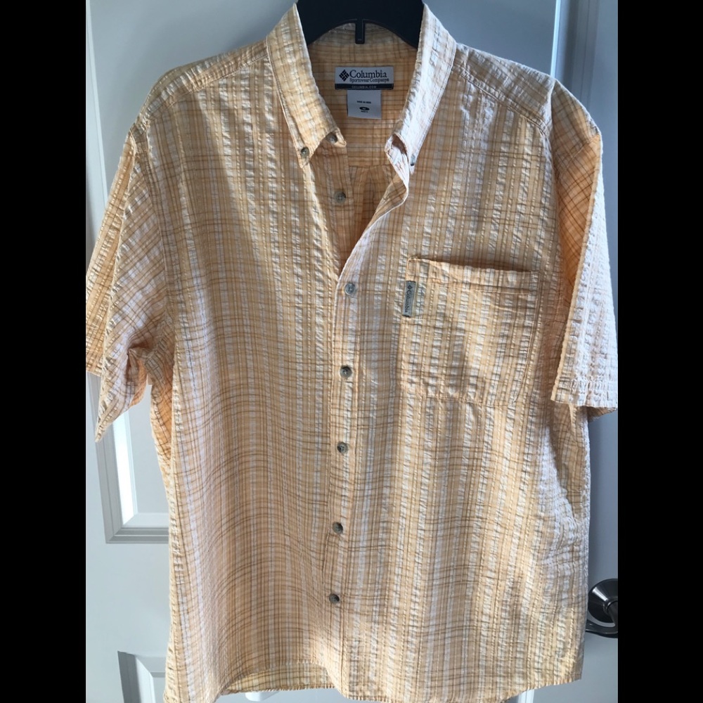 Columbia men’s button down s/s shirt EUC